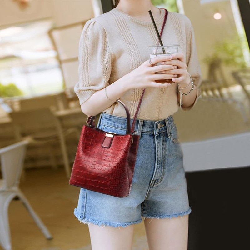 Women's Compact Alligator Skin Style Bucket Bag