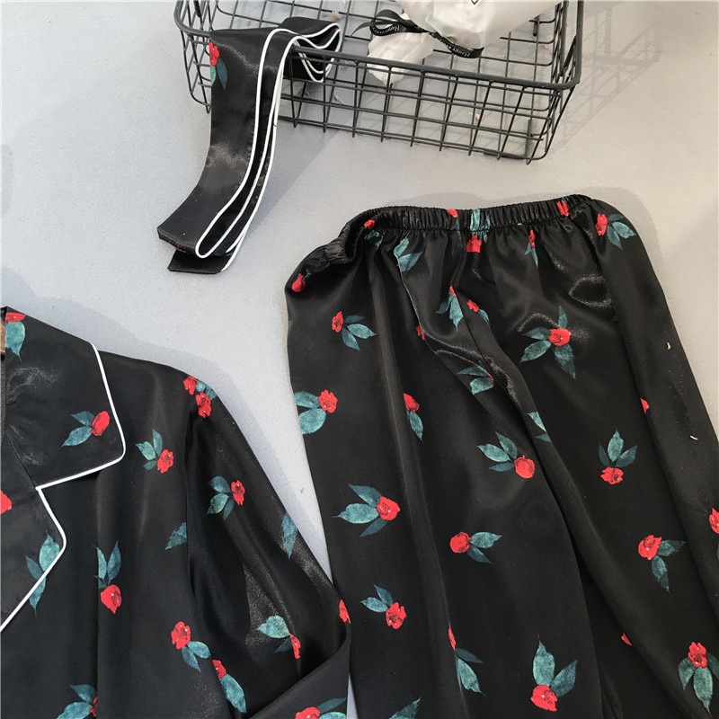 Women's Flowers/Plant Patterned Rayon Pajama Set Women's Flowers/Plant Patterned Rayon Pajama Set