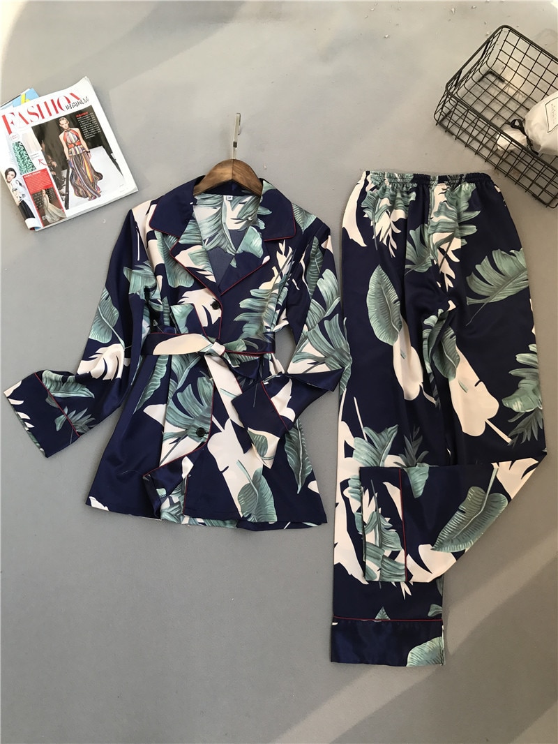 Women's Flowers/Plant Patterned Rayon Pajama Set Women's Flowers/Plant Patterned Rayon Pajama Set