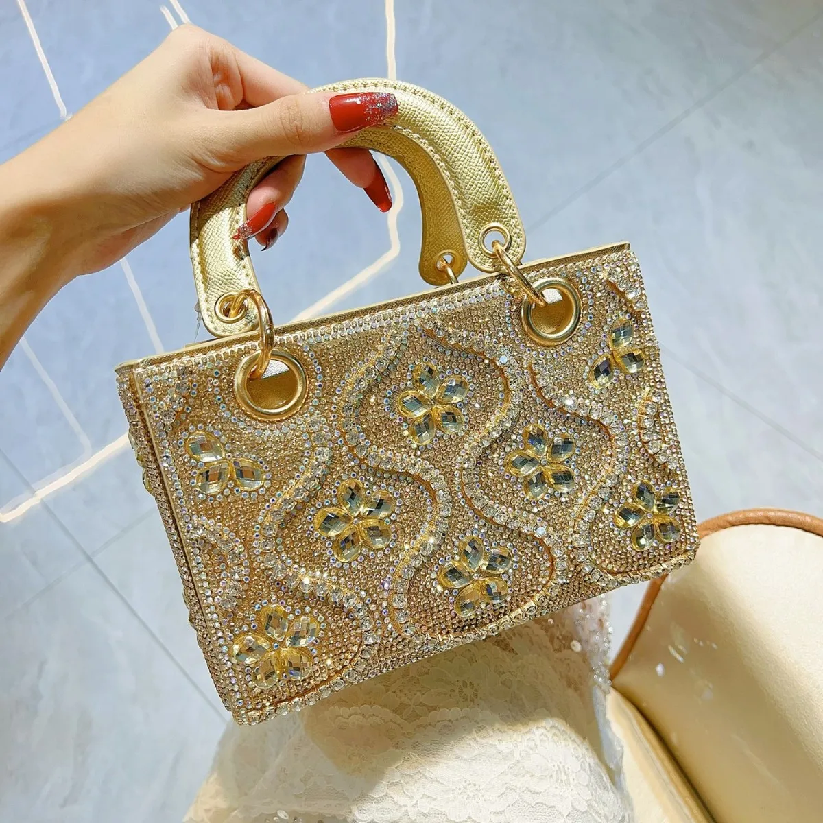 Luxury Rhinestone Evening Bags – Women Shoulder Crossbody Clutch Purse Luxury Rhinestone Evening Bags – Women Shoulder Crossbody Clutch Purse