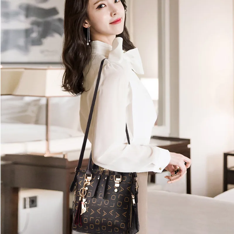 Exclusive Leather Handbags On Sale High Capacity handbags and purses Bags & Accessories Branded Handbags Leather Handbags Women’s Handbags Exclusive Leather Handbags On Sale High Capacity handbags and purses Bags & Accessories Branded Handbags Leather Handbags Women's Handbags KDBazar