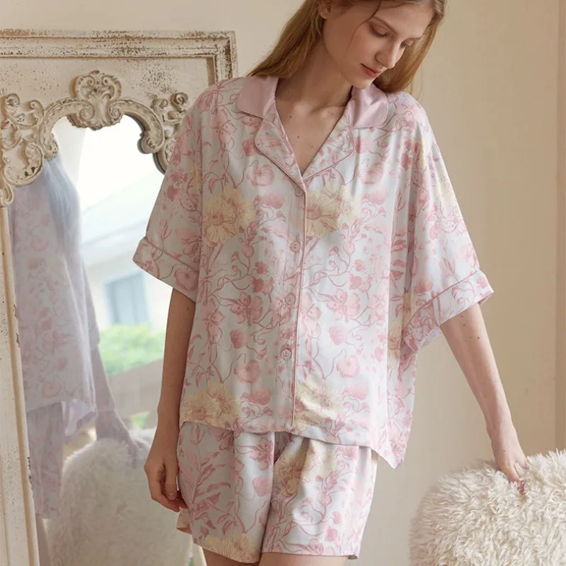 Women's Flowers and Plant Patterned Rayon Pajama Set