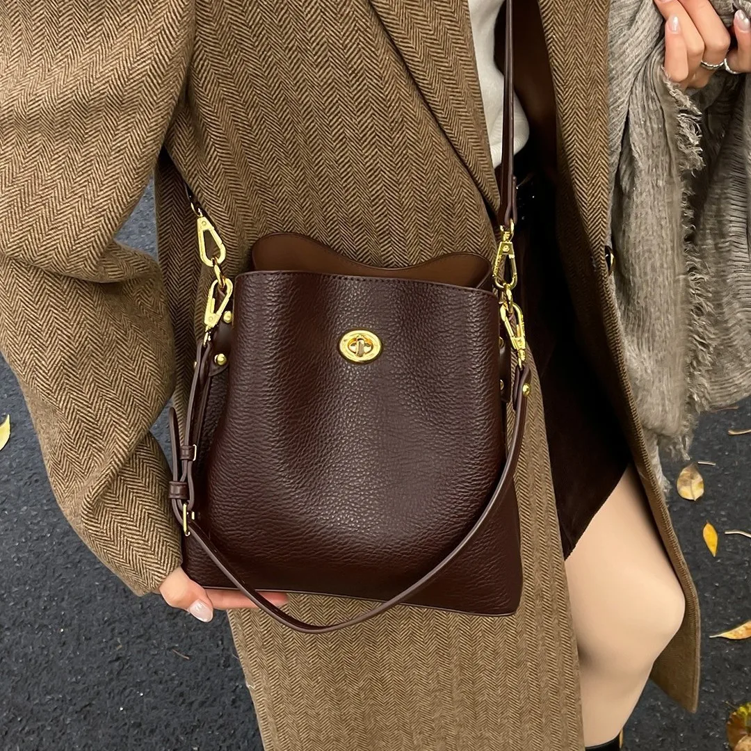 Fashion PU leather Women Handbags Large Capacity Fashion female Bucket Shoulder Bag Elegance ladies messenger bag burgundy totes Fashion PU leather Women Handbags Large Capacity Fashion female Bucket Shoulder Bag Elegance ladies messenger bag burgundy totes KDBazar