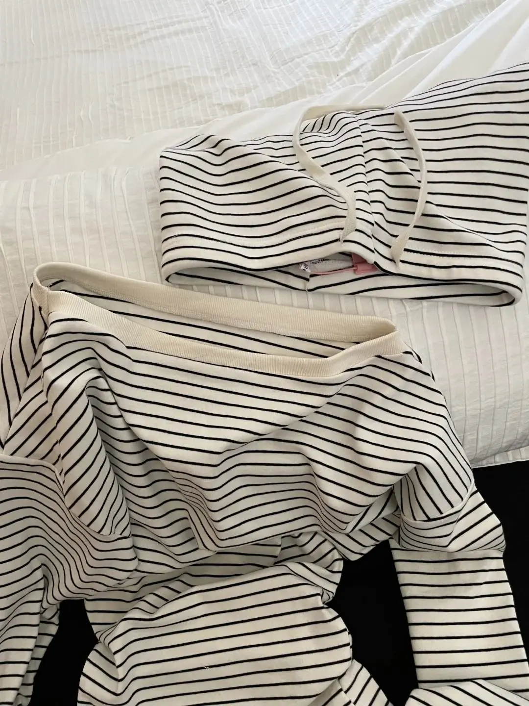 Striped Off-Shoulder Pajama Set – Long Sleeve Loungewear Pajama Sets Striped Off-Shoulder Pajama Set – Long Sleeve Loungewear Pajama Sets KDBazar