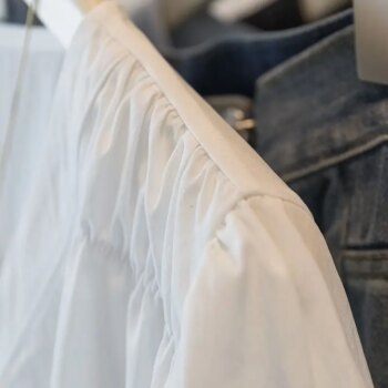 V-Neck Puff Sleeve Blouse