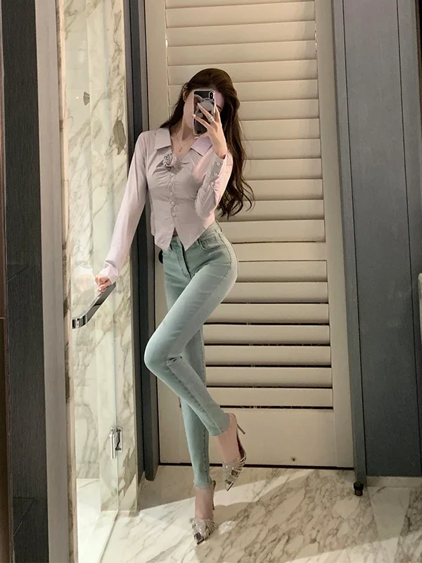 Versatile Blue Denim Pants for Women — Flattering Pencil-Cut Jean Pants Capris Versatile Blue Denim Pants for Women — Flattering Pencil-Cut Jean Pants Capris KDBazar