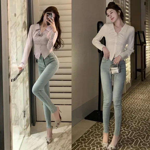 Versatile Blue Denim Pants for Women — Flattering Pencil-Cut Jean Pants Capris Versatile Blue Denim Pants for Women — Flattering Pencil-Cut Jean Pants Capris KDBazar