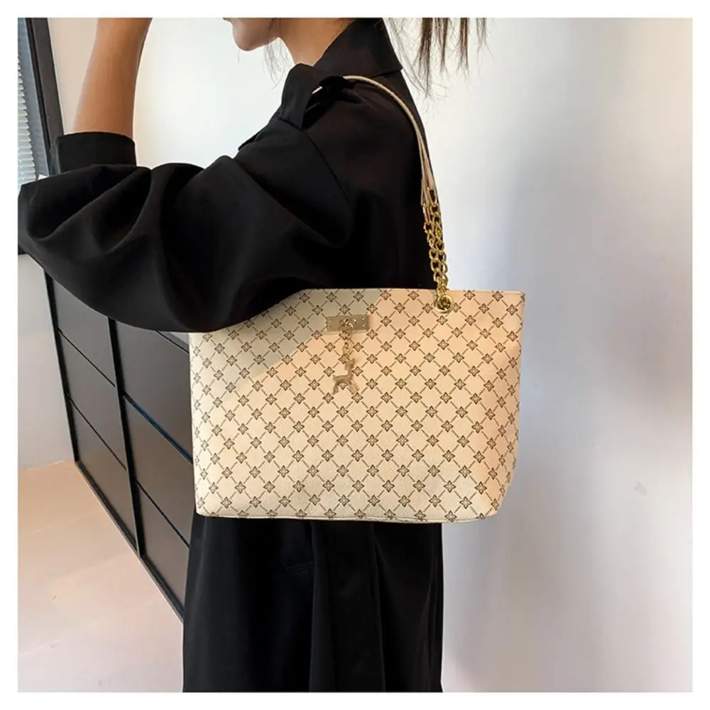 Women Luxury Design Tote Bag Large Capacity Handbag Fashion Printing Shoulder Bag Trendy New Shopping Bag Purse Women Luxury Design Tote Bag Large Capacity Handbag Fashion Printing Shoulder Bag Trendy New Shopping Bag Purse