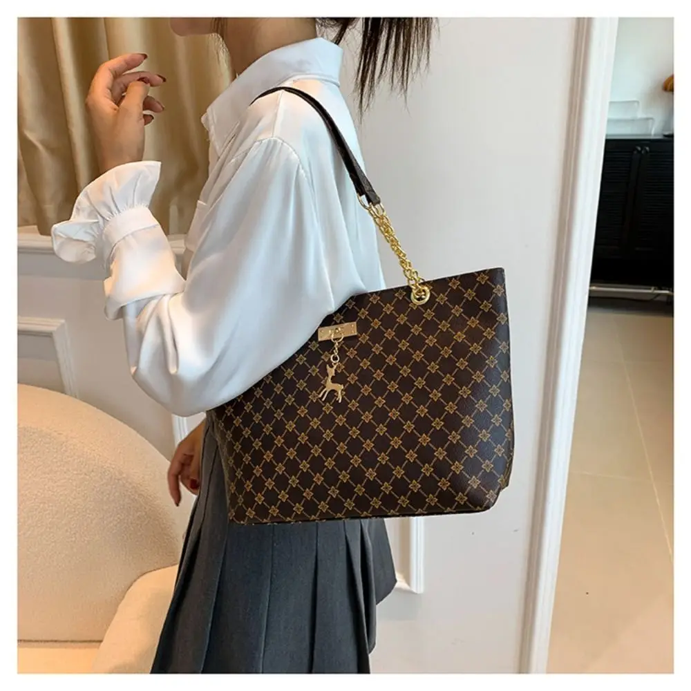 Women Luxury Design Tote Bag Large Capacity Handbag Fashion Printing Shoulder Bag Trendy New Shopping Bag Purse Women Luxury Design Tote Bag Large Capacity Handbag Fashion Printing Shoulder Bag Trendy New Shopping Bag Purse
