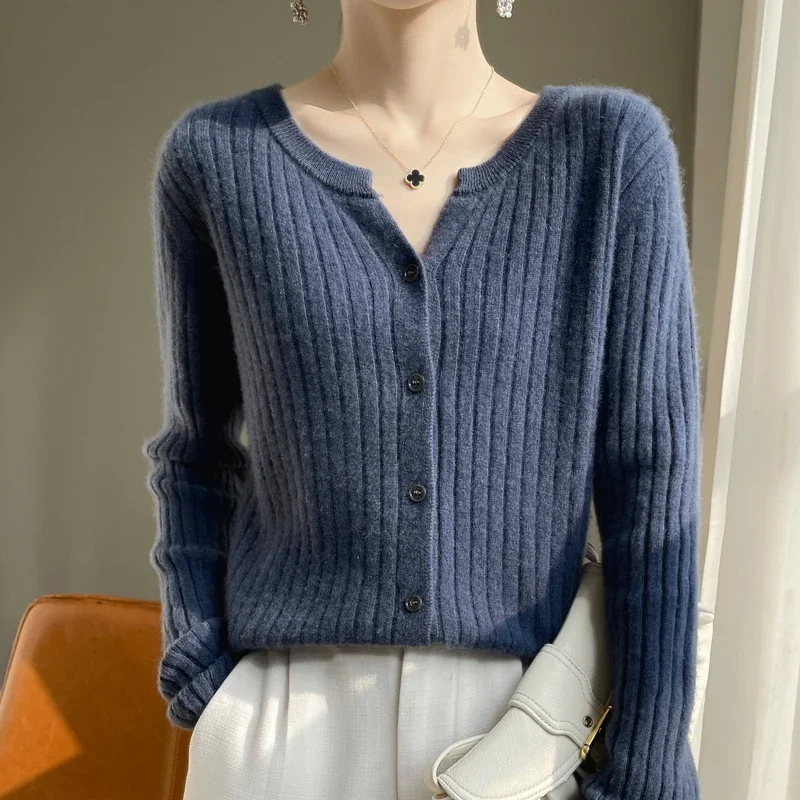 Single breasted cardigan in navy