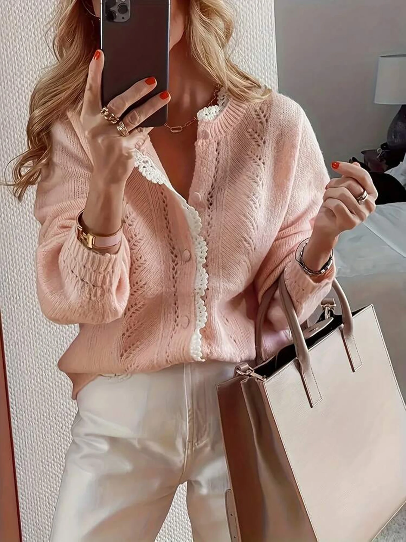 Elegant Long-Sleeved Lace Patchwork Cardigan Knitted Sweater for Women Autumn Winter Fashion Casual Comfortable Knitwear Elegant Long-Sleeved Lace Patchwork Cardigan Knitted Sweater for Women Autumn Winter Fashion Casual Comfortable Knitwear