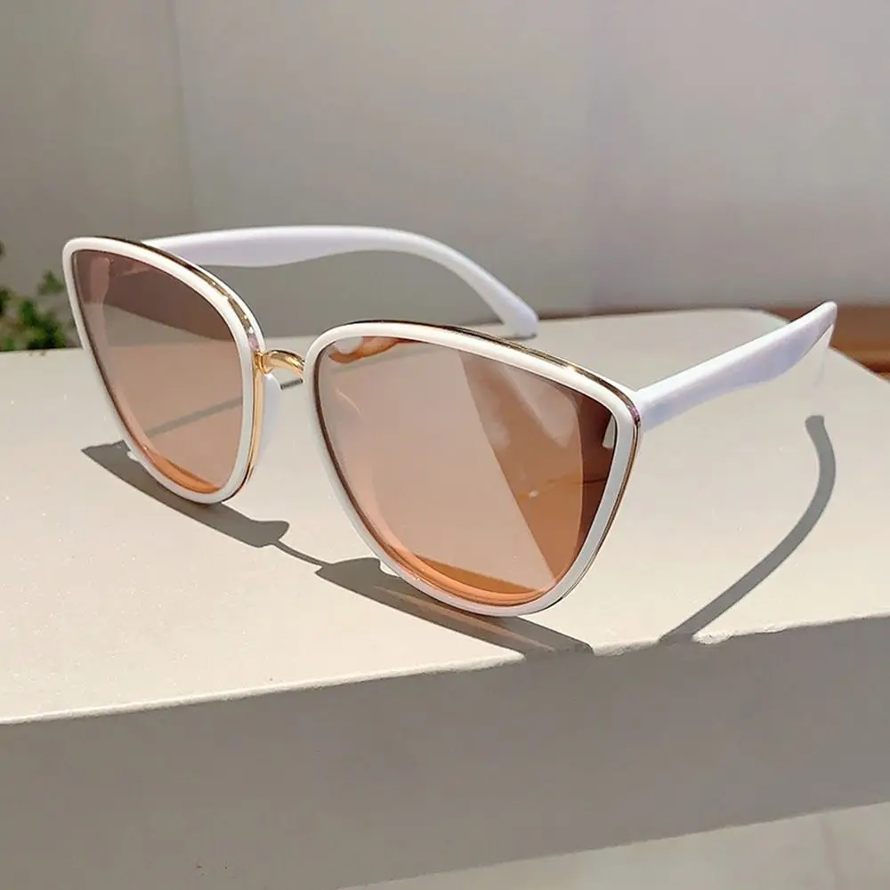 Retro Vintage Cat Eye Sunglasses Coated UV400 Protective Eyewear Trendy Gradient Lens Sun Glasses for Women & Men Retro Vintage Cat Eye Sunglasses Coated UV400 Protective Eyewear Trendy Gradient Lens Sun Glasses for Women & Men