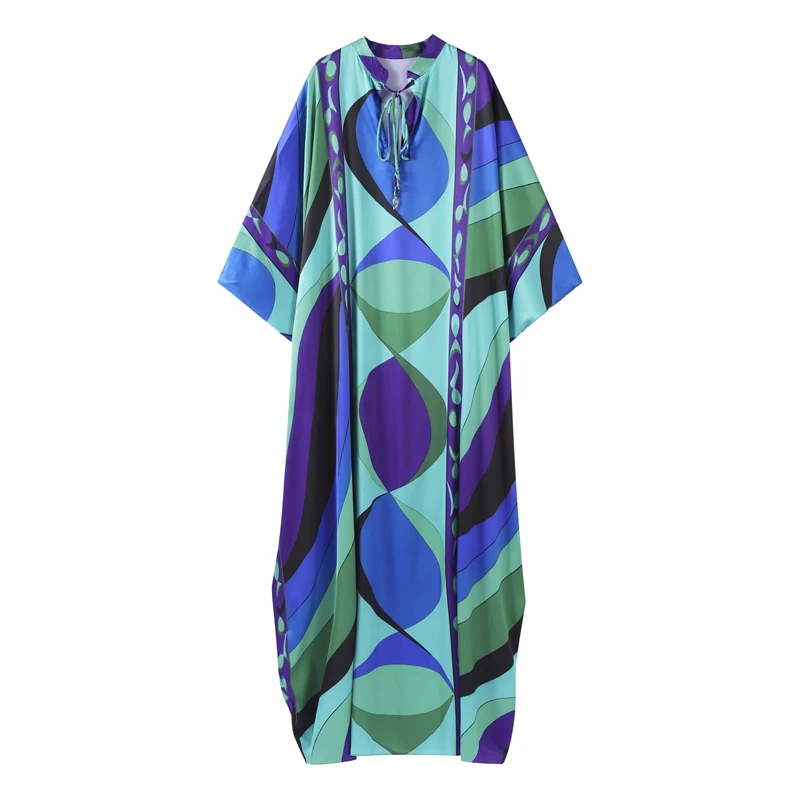Maxi dress puff sleeve detail