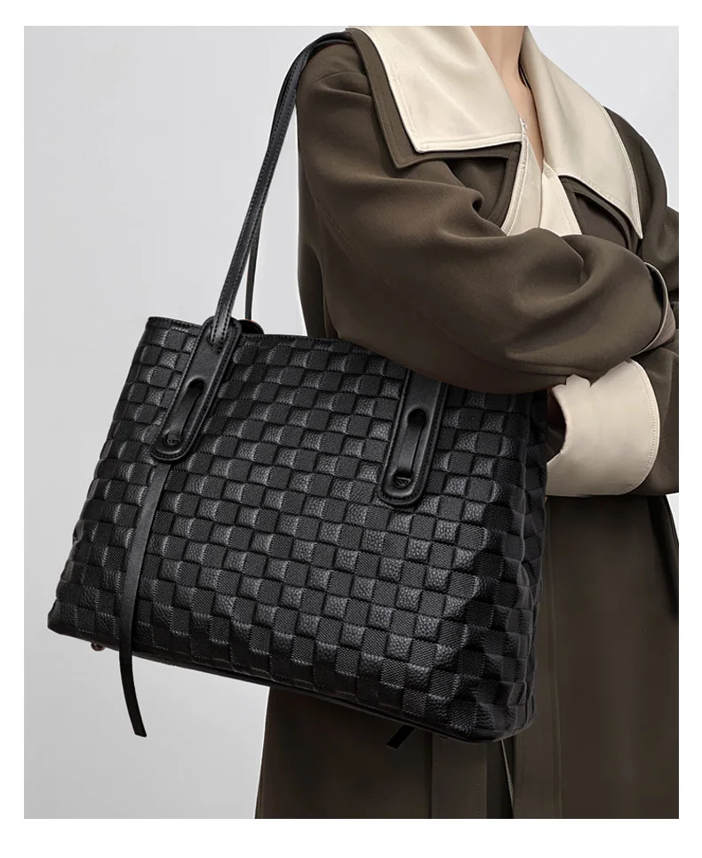 Women's Genuine Leather Tote Bag Large Capacity Printed Cowhide Shoulder Handbag Stylish Casual Top-Handle Bag for Everyday Use Women's Genuine Leather Tote Bag Large Capacity Printed Cowhide Shoulder Handbag Stylish Casual Top-Handle Bag for Everyday Use