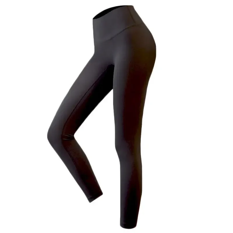 Women wearing seamless leggings