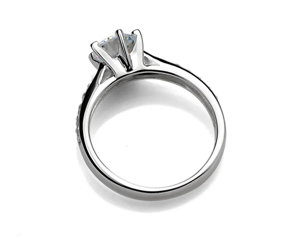 Luxury 925 Sterling Silver Classic Ring for Women Six claw jewelry simple 70ct diamond ring imitation diamond women’s ring Luxury 925 Sterling Silver Classic Ring for Women Six claw jewelry simple 70ct diamond ring imitation diamond women's ring