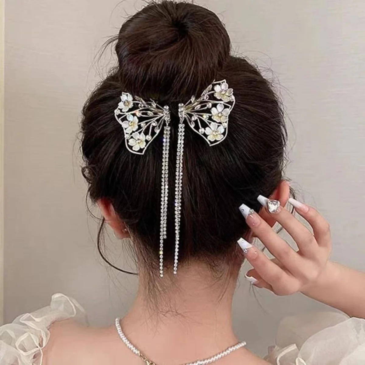 Women’s Tassel Rhinestone Hair Clip Exquisite Glitter Maruko Headband Hair Clip 2025 Valentine’s Day Gift For Girlfriend Wife Women's Tassel Rhinestone Hair Clip Exquisite Glitter Maruko Headband Hair Clip 2025 Valentine's Day Gift For Girlfriend Wife