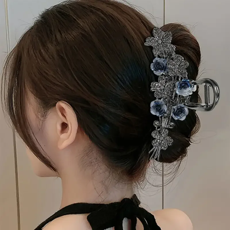 A classic rose shaped hairpin with crystal inlay, made of zinc alloy material, elegant black accessories, for women A classic rose shaped hairpin with crystal inlay, made of zinc alloy material, elegant black accessories, for women