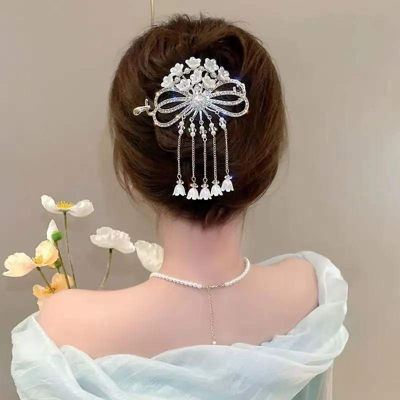 Top Selling Women Flower Tassel Twisted Hair Clip Back of The Head Barrettes Female Sweet Hairpins New Headwear Accessories Top Selling Women Flower Tassel Twisted Hair Clip Back of The Head Barrettes Female Sweet Hairpins New Headwear Accessories