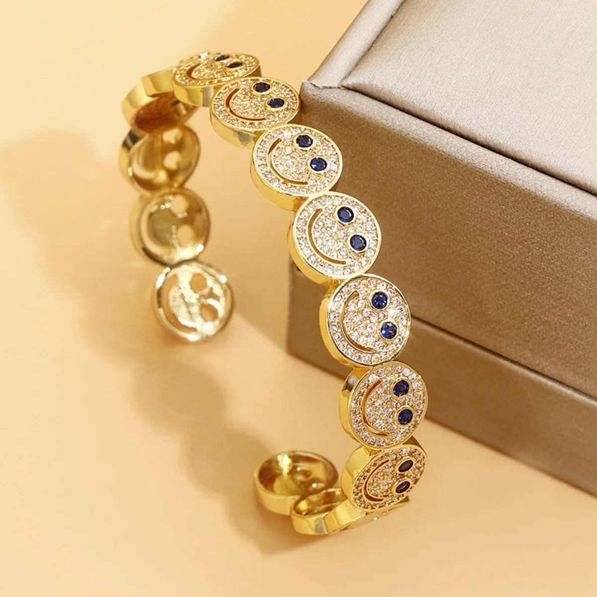 2025 New Simple Smile Smiley Bracelet Copper Gold Plated Cubic Zirconia Round Smile Cuff Bracelet Women’s Classic Party Gift Bracelets and Bangles Jewelry & Watches 2025 New Simple Smile Smiley Bracelet Copper Gold Plated Cubic Zirconia Round Smile Cuff Bracelet Women's Classic Party Gift Bracelets and Bangles Jewelry & Watches KDBazar
