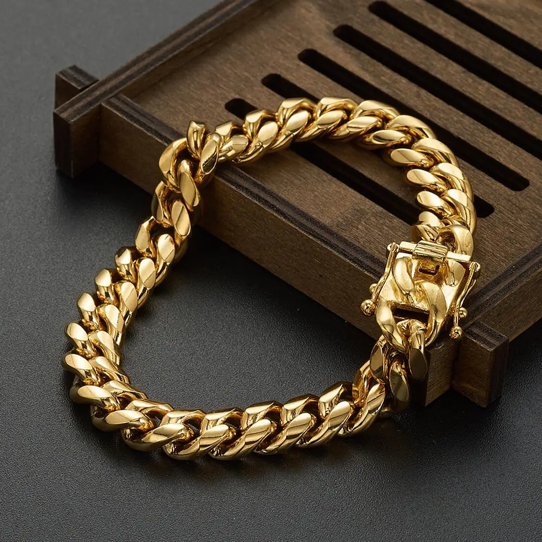Gold Color/Rose Gold Stainless Steel Curb Cuban Link Chain Bracelet Bangle Jewelry 7-11inch for Men Women 8/10/12/14/16/18mm Bracelets and Bangles Jewelry & Watches Gold Color/Rose Gold Stainless Steel Curb Cuban Link Chain Bracelet Bangle Jewelry 7-11inch for Men Women 8/10/12/14/16/18mm Bracelets and Bangles Jewelry & Watches KDBazar
