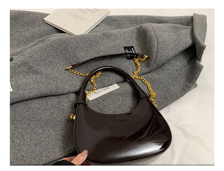 High End Burgundy Patent Leather Shiny Surface Crossbody Bag 2025 New Women's Zipper Chain Armpit Bags Elegant Texture Handbag High End Burgundy Patent Leather Shiny Surface Crossbody Bag 2025 New Women's Zipper Chain Armpit Bags Elegant Texture Handbag