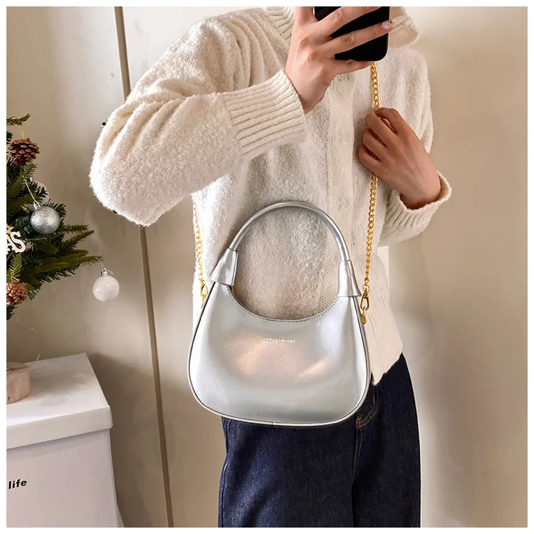 High End Burgundy Patent Leather Shiny Surface Crossbody Bag 2025 New Women's Zipper Chain Armpit Bags Elegant Texture Handbag High End Burgundy Patent Leather Shiny Surface Crossbody Bag 2025 New Women's Zipper Chain Armpit Bags Elegant Texture Handbag