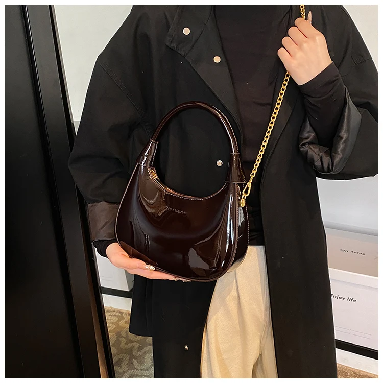 High End Burgundy Patent Leather Shiny Surface Crossbody Bag 2025 New Women's Zipper Chain Armpit Bags Elegant Texture Handbag High End Burgundy Patent Leather Shiny Surface Crossbody Bag 2025 New Women's Zipper Chain Armpit Bags Elegant Texture Handbag