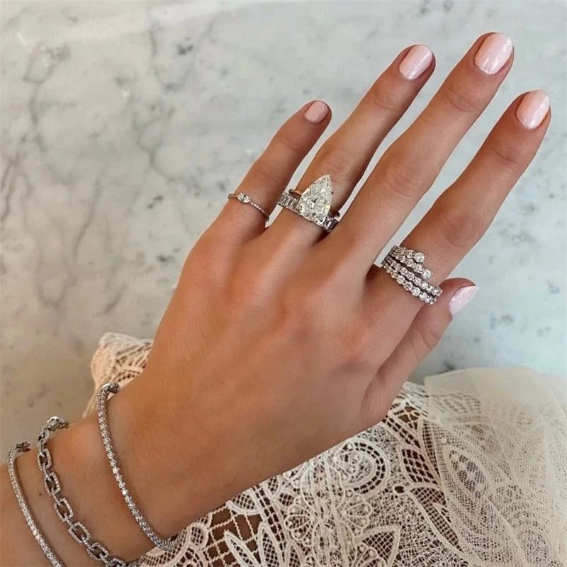 Simple stylish lines cubic zirconia ring closeup