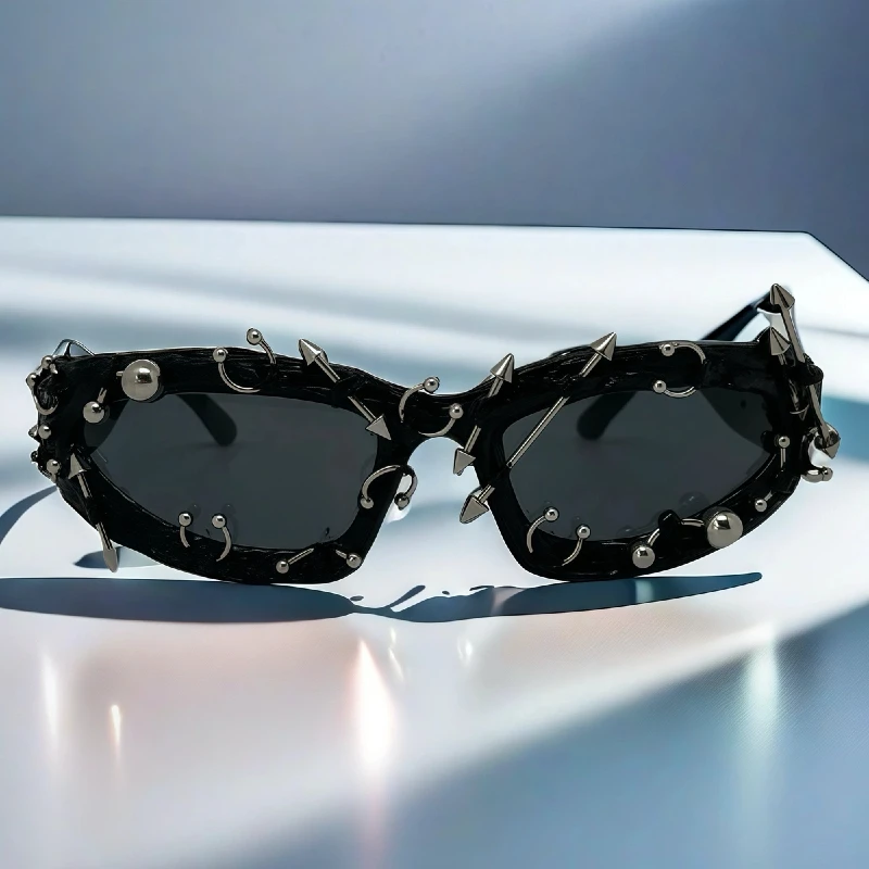 Personalized Rivet Sunglasses for Men and Women Retro Metal Studded Frame Unisex Punk Eyewear UV400 Protection Party Shades Personalized Rivet Sunglasses for Men and Women Retro Metal Studded Frame Unisex Punk Eyewear UV400 Protection Party Shades