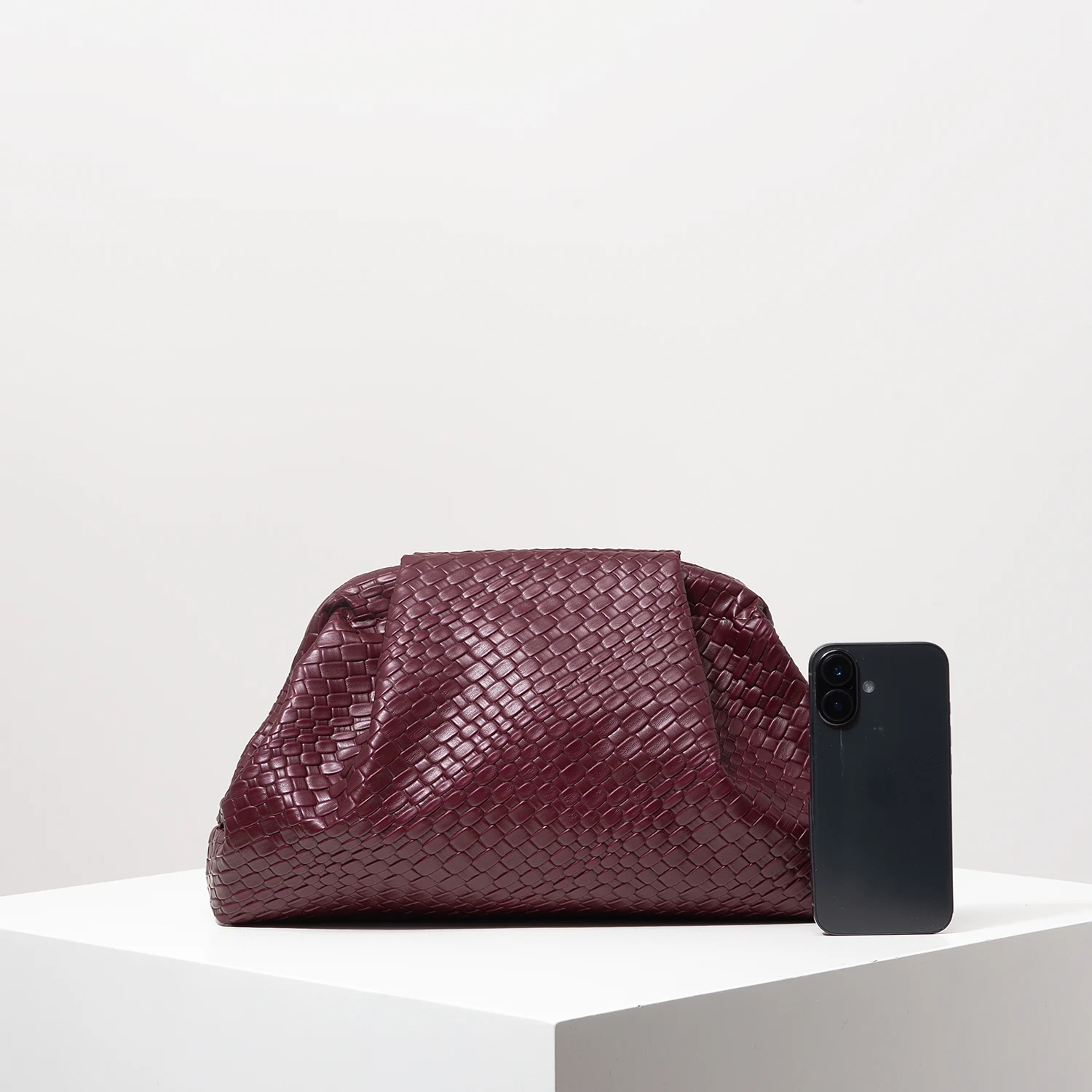 Vintage Artificial Leather Woven Pattern Clutch Bag，Burgundy Bag，Formal Dresses for Women，Large Capacity Women Purse