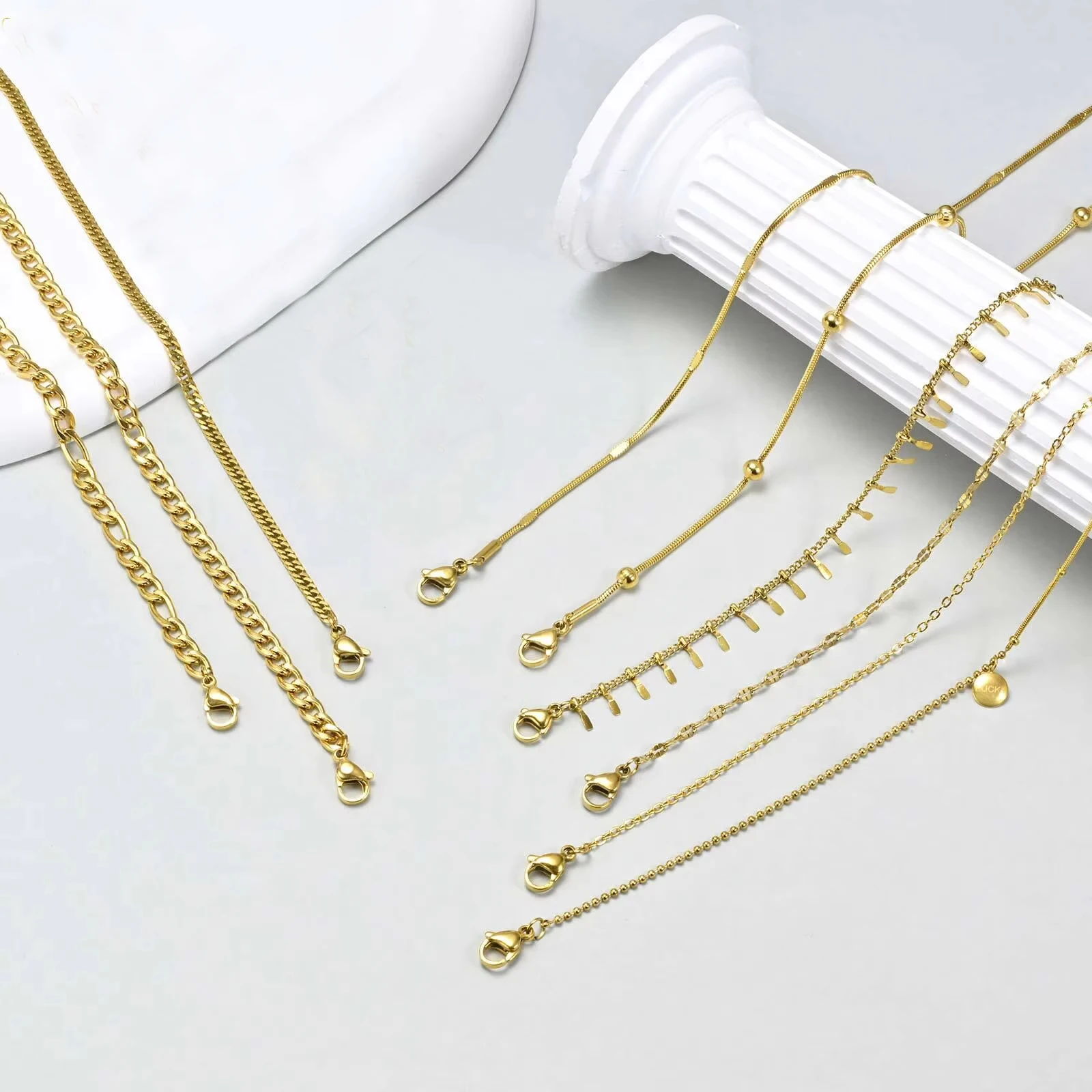 Waterproof anklet bracelet chain detail flat lay