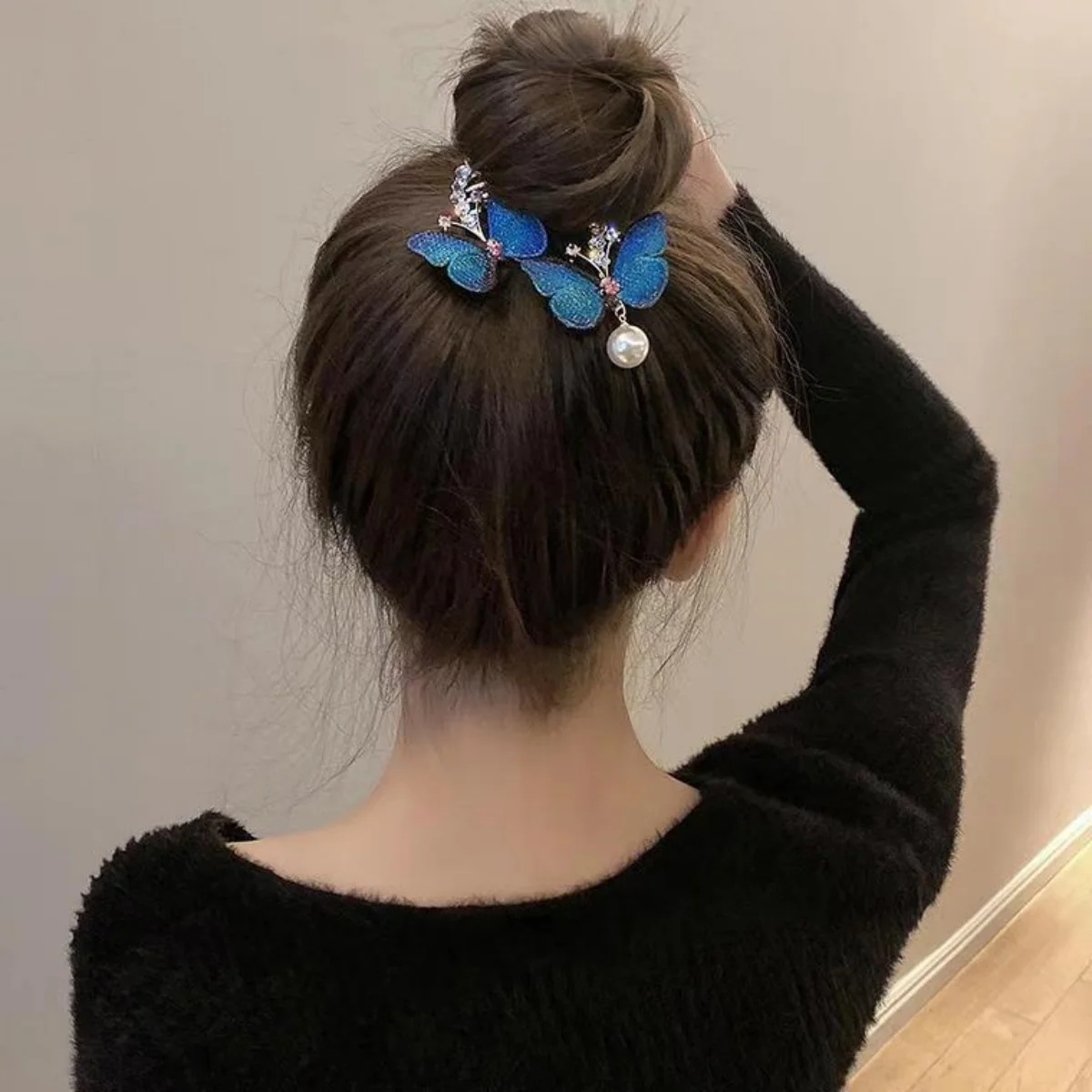 Women’s Tassel Rhinestone Hair Clip Exquisite Glitter Maruko Headband Hair Clip 2025 Valentine’s Day Gift For Girlfriend Wife Clothing & Accessories Hair Accessories Women’s Fashion Women's Tassel Rhinestone Hair Clip Exquisite Glitter Maruko Headband Hair Clip 2025 Valentine's Day Gift For Girlfriend Wife Clothing & Accessories Hair Accessories Women's Fashion KDBazar