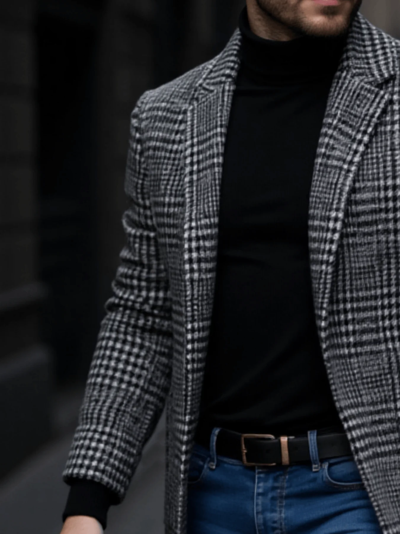 Mens houndstooth trench coat lapel detail